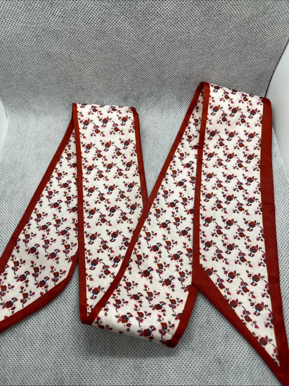 Floral Skinny Scarf in White and Red